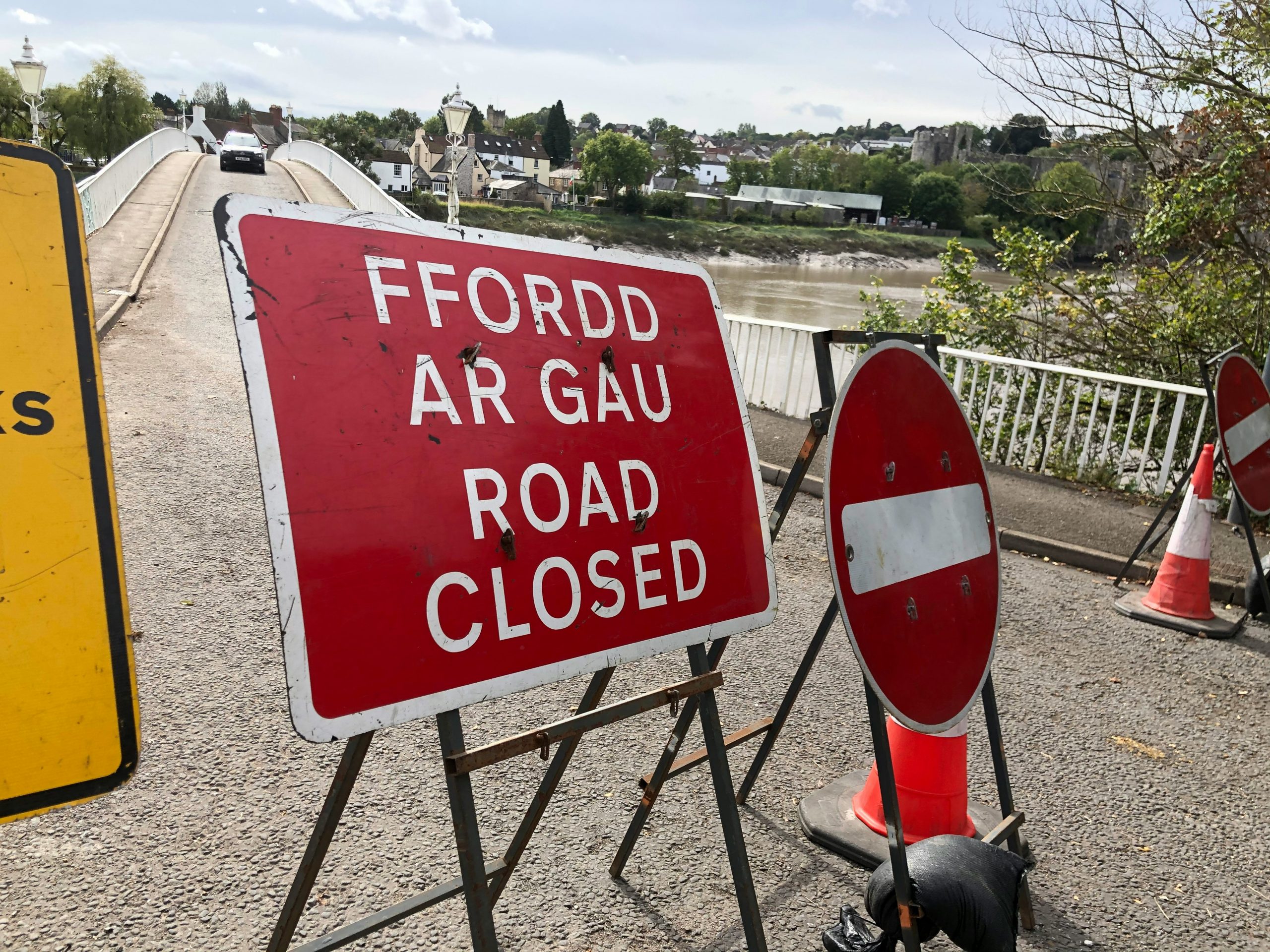 Temporary roadworks warning sign used in NPORS N714 safety training